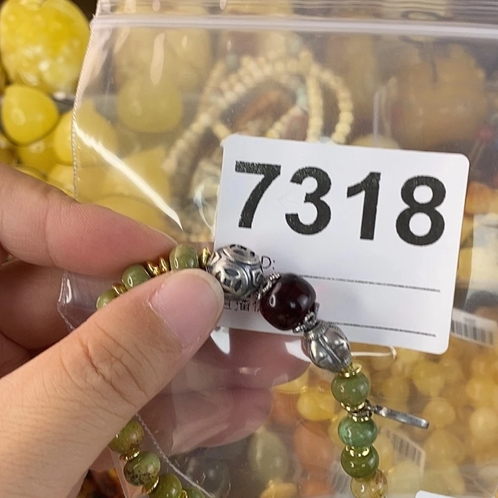 蜜蜡未镶嵌珠宝奇石