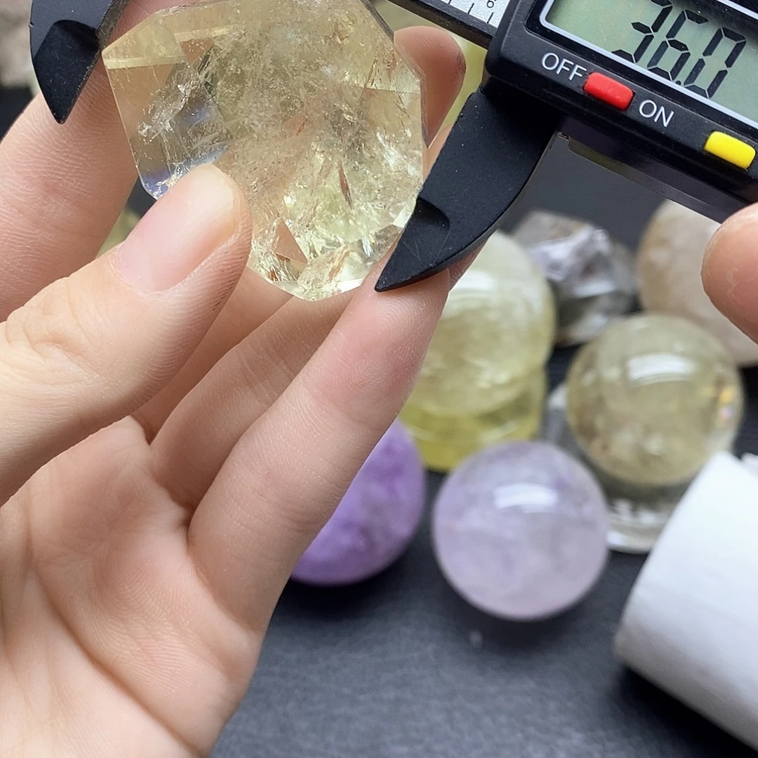 未镶嵌珠宝半成品水晶524水晶石