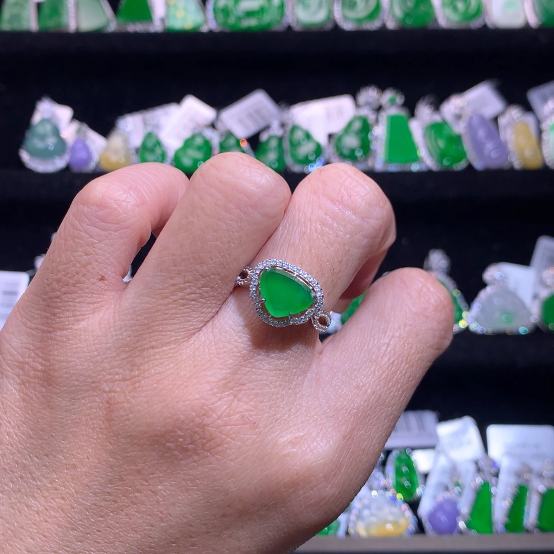 【闪购商品】银S925镶嵌戒指翡翠