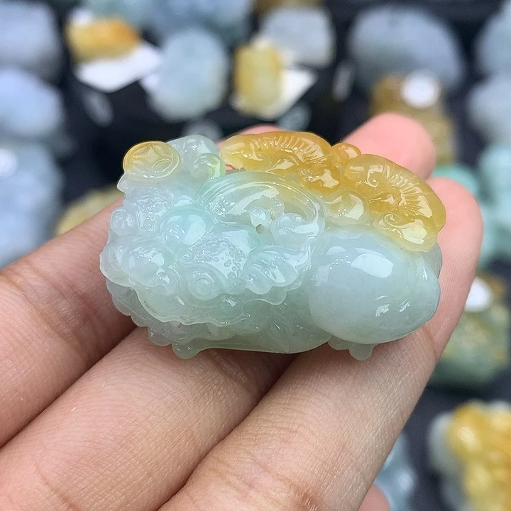 翡翠未镶嵌颈饰天然缅甸翡翠