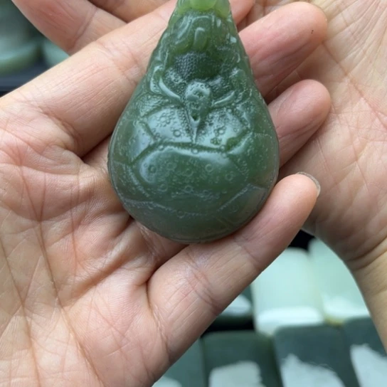 未镶嵌和田玉珠宝半成品