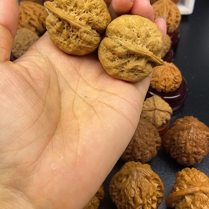 吊坠文玩核桃舍利。