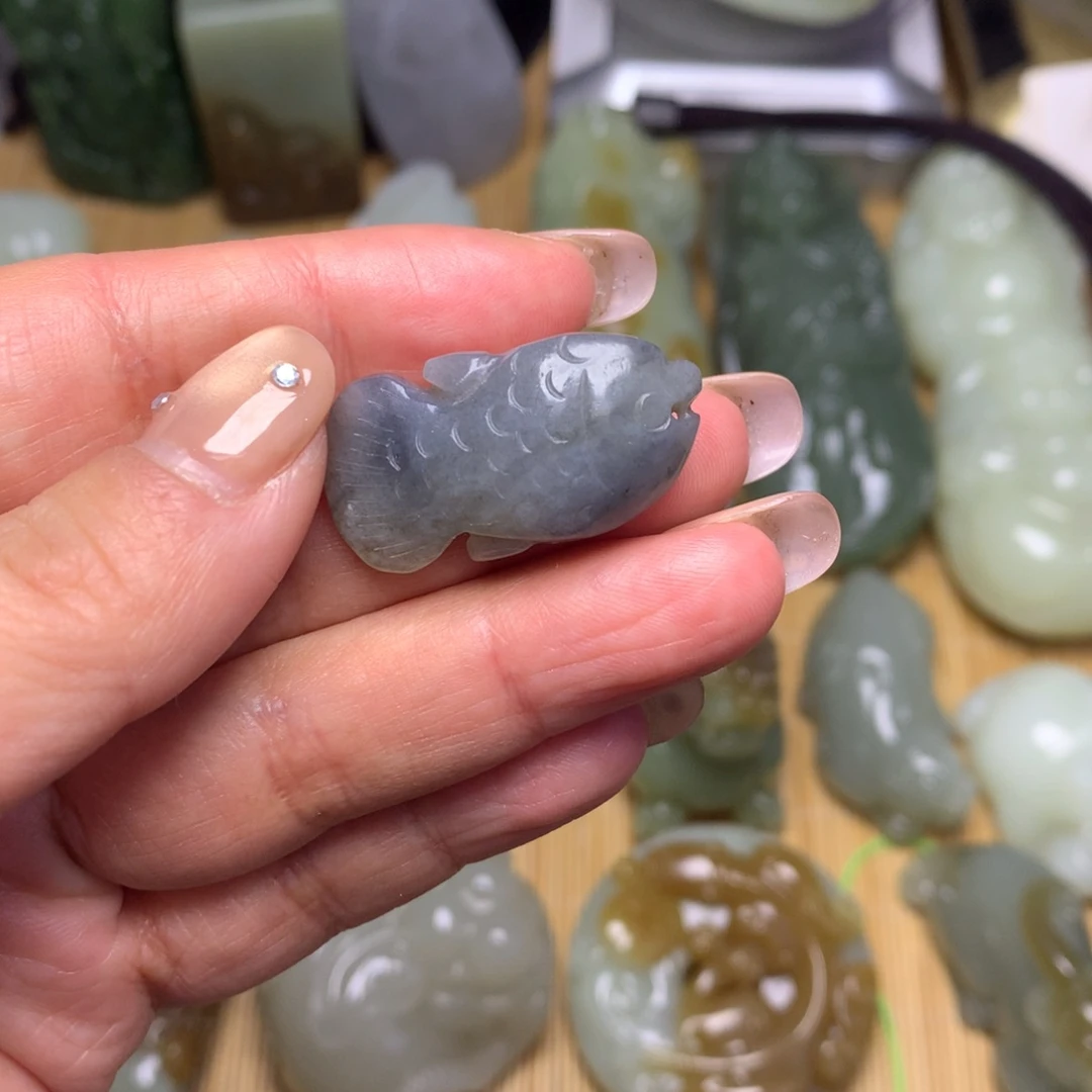 和田玉未镶嵌挂件