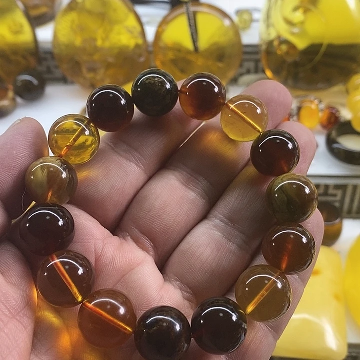 琥珀裸石未镶嵌手串