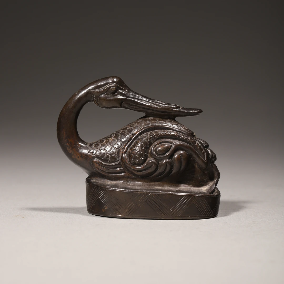 Lot05 清代 铜质鸭形镇