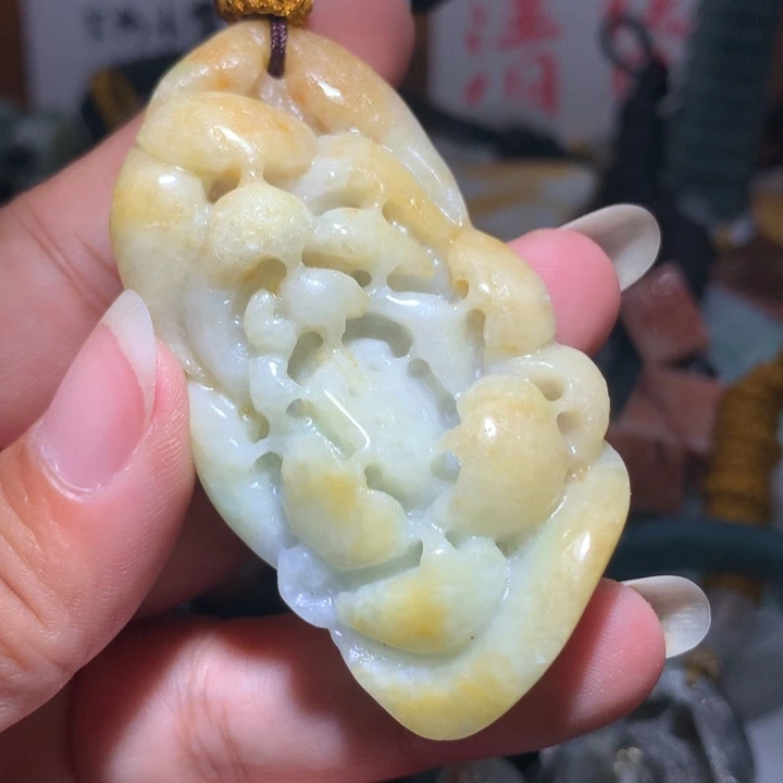 翡翠未镶嵌颈饰保真天然A货翡翠
