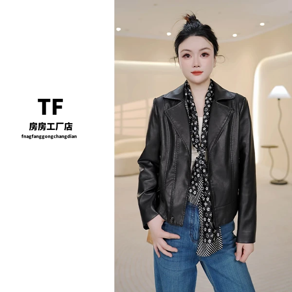 房房-23615 皮夹克修身短款压花皮常规气质皮衣3D黑色