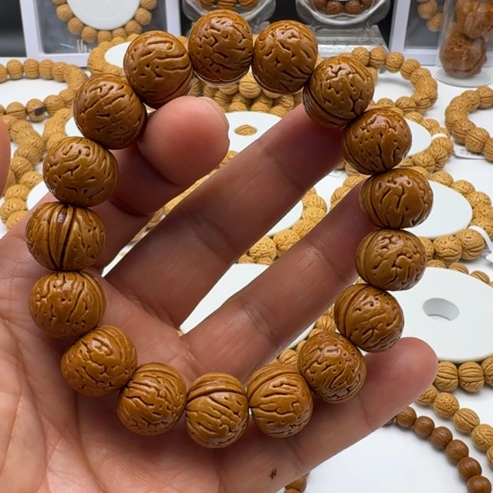 郝泼墨啦啦啦啊哈啦了