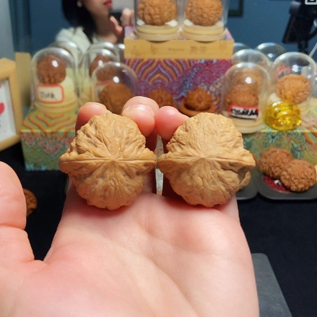 文玩核桃吊坠40铁锤