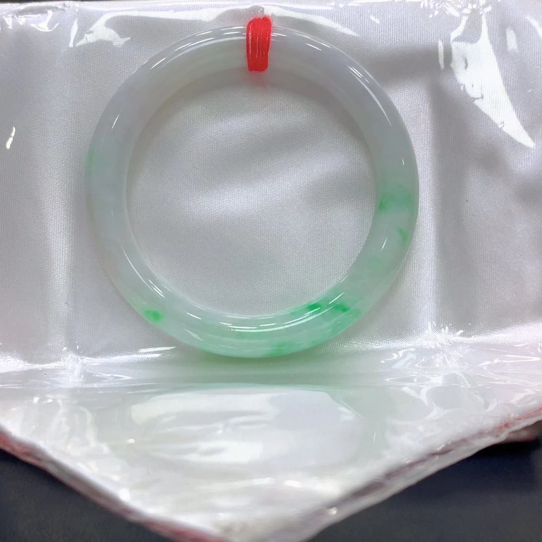 翡翠未镶嵌手镯翡翠6