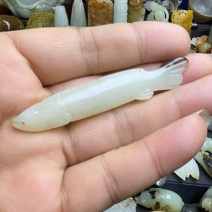 颈饰未镶嵌和田玉