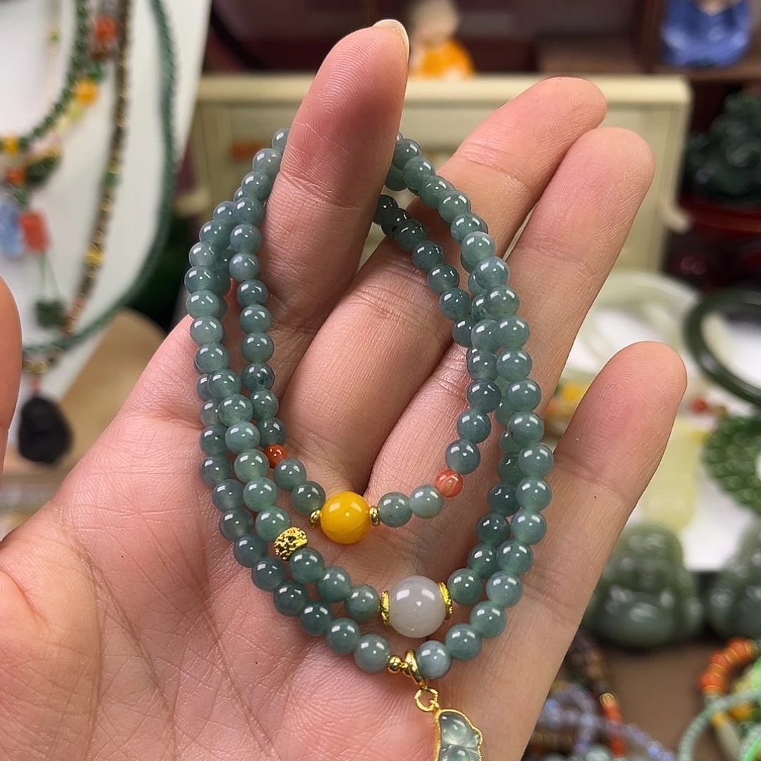 ღ****和田玉未镶嵌手链