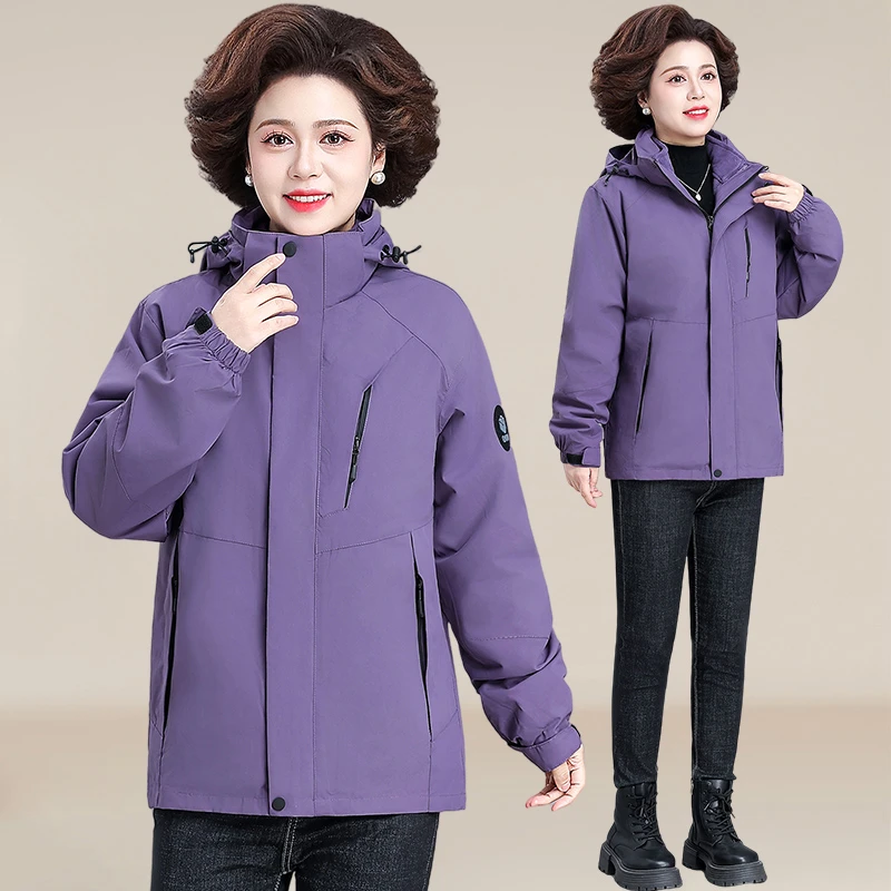 中年妈妈秋冬2025新款三合一可拆卸摇粒绒防风防水透气冲锋衣保暖