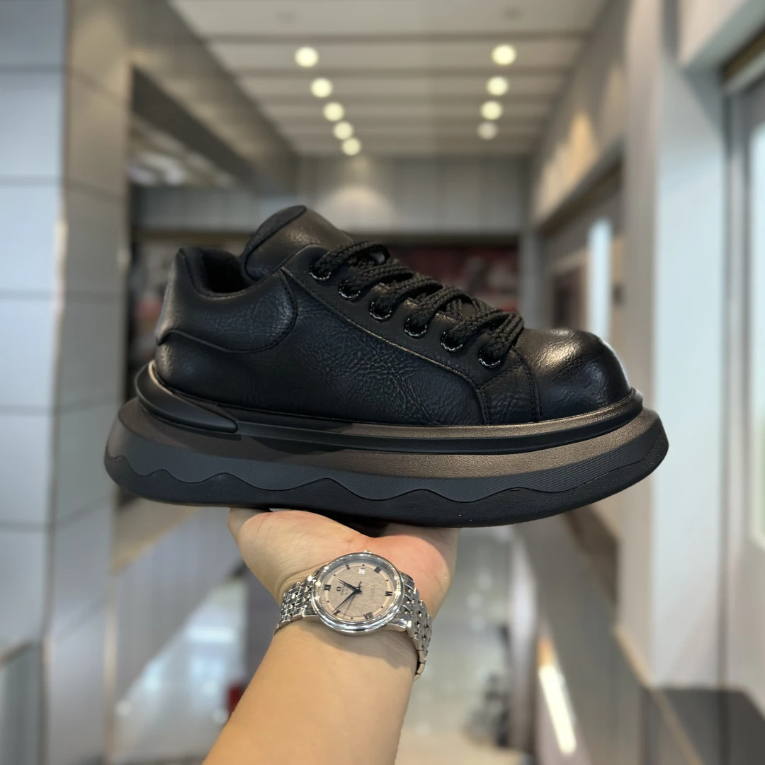 MBZ冬季新款男士油蜡皮面运动鞋时尚百搭厚底增高大头面包休闲鞋