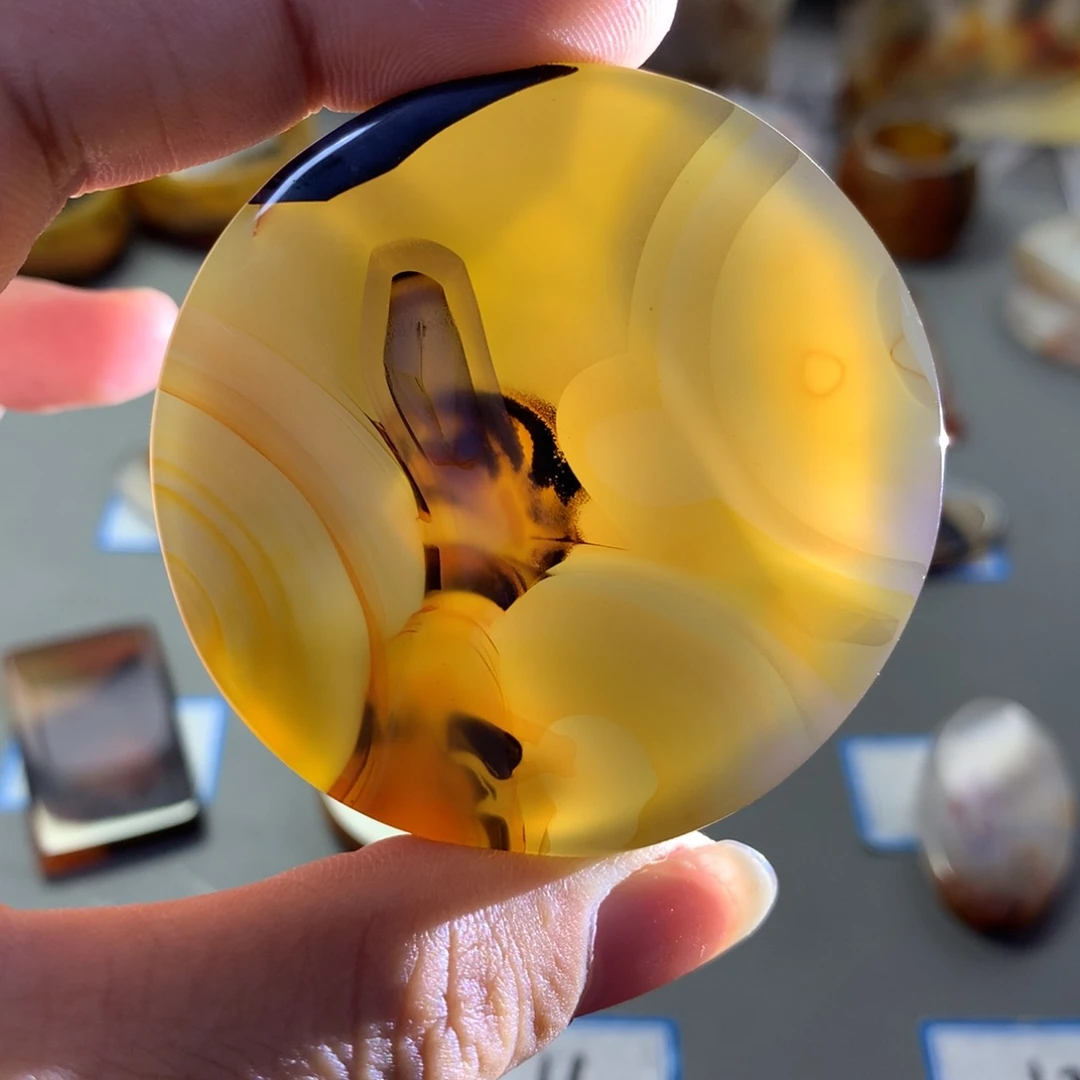 玛瑙/玉髓颈饰未镶嵌