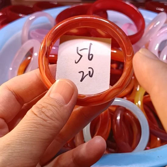 玛瑙/玉髓未镶嵌手镯