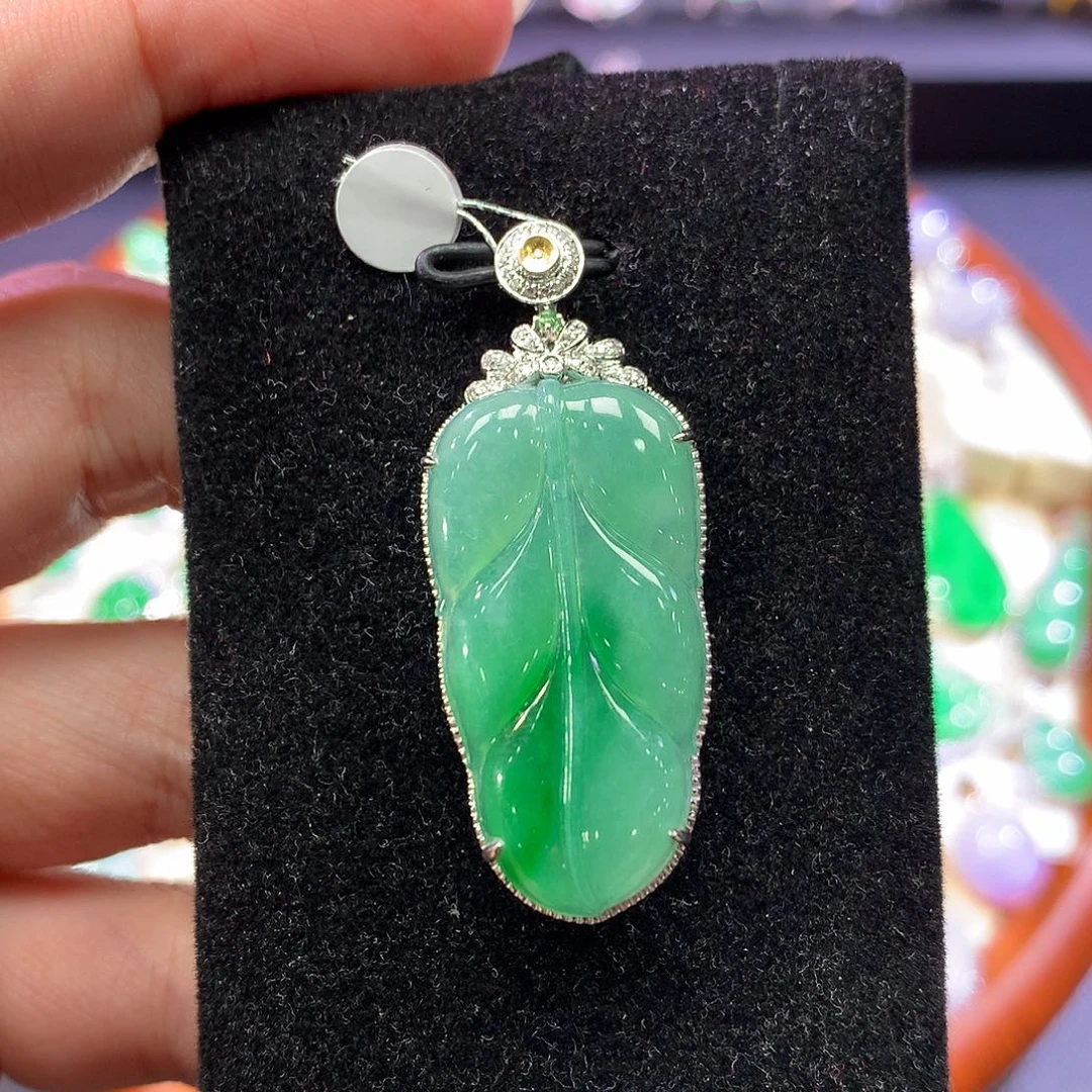 翡翠18K金镶嵌吊坠(不含链)