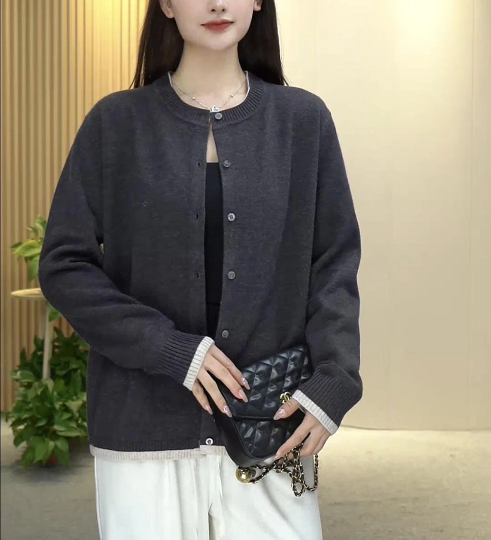 2025秋冬新款小香风层次双领假两件简约气质百搭宽松羊毛针织开衫
