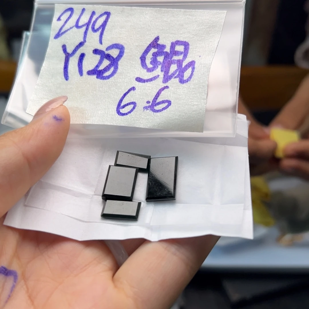 【闪购商品】定制翡翠未镶嵌鲲*、翡翠