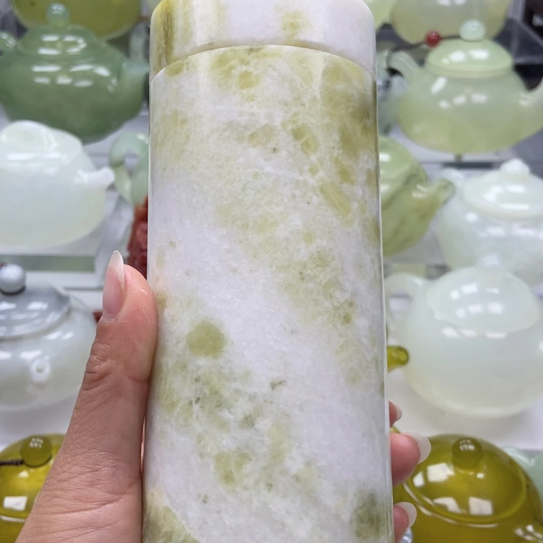 蛇纹石玉未镶嵌水杯