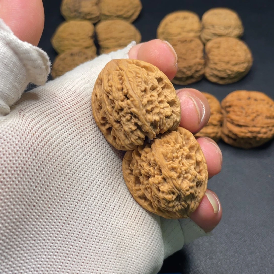 ****文玩核桃吊坠南将石