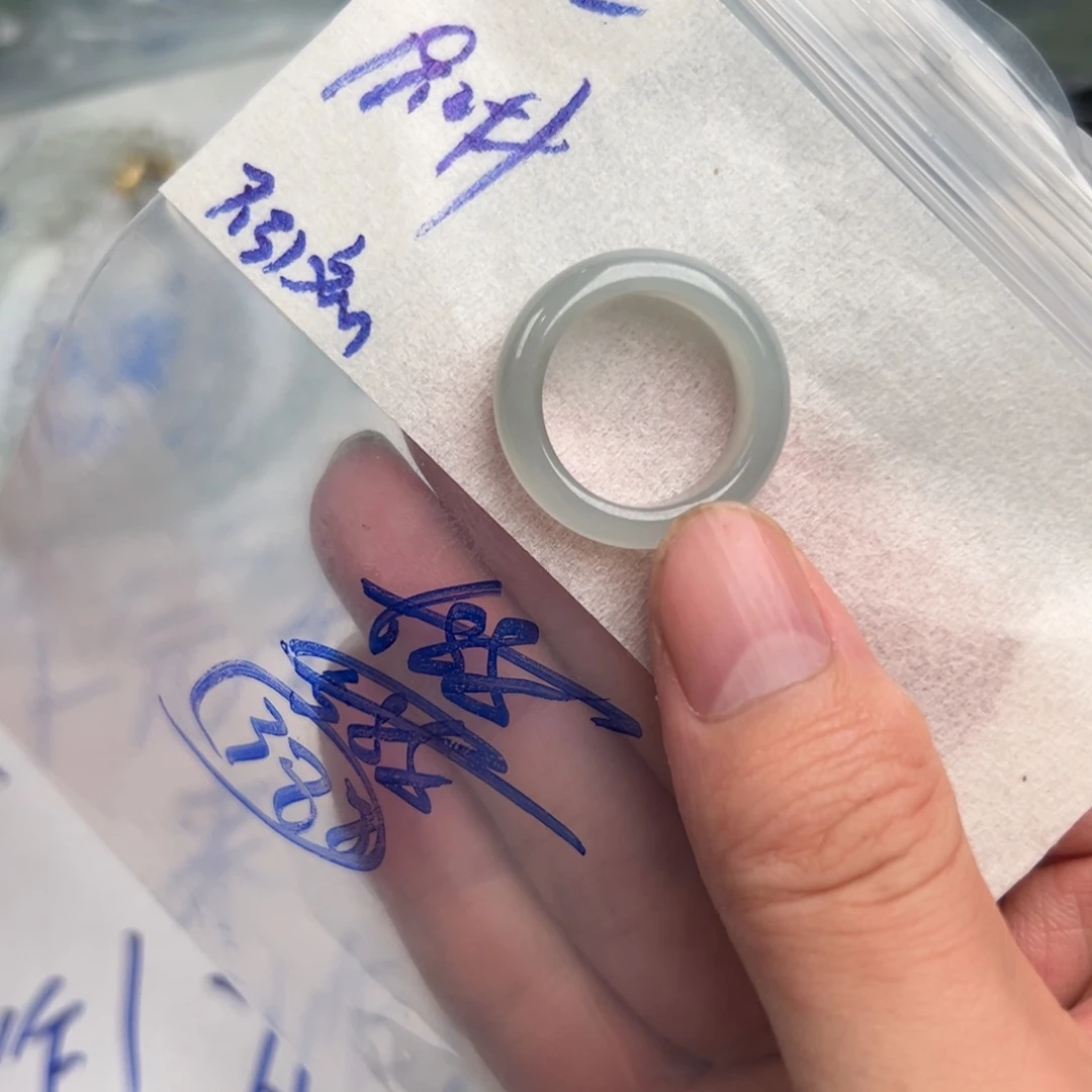 定制翡翠未镶嵌缅甸翡翠