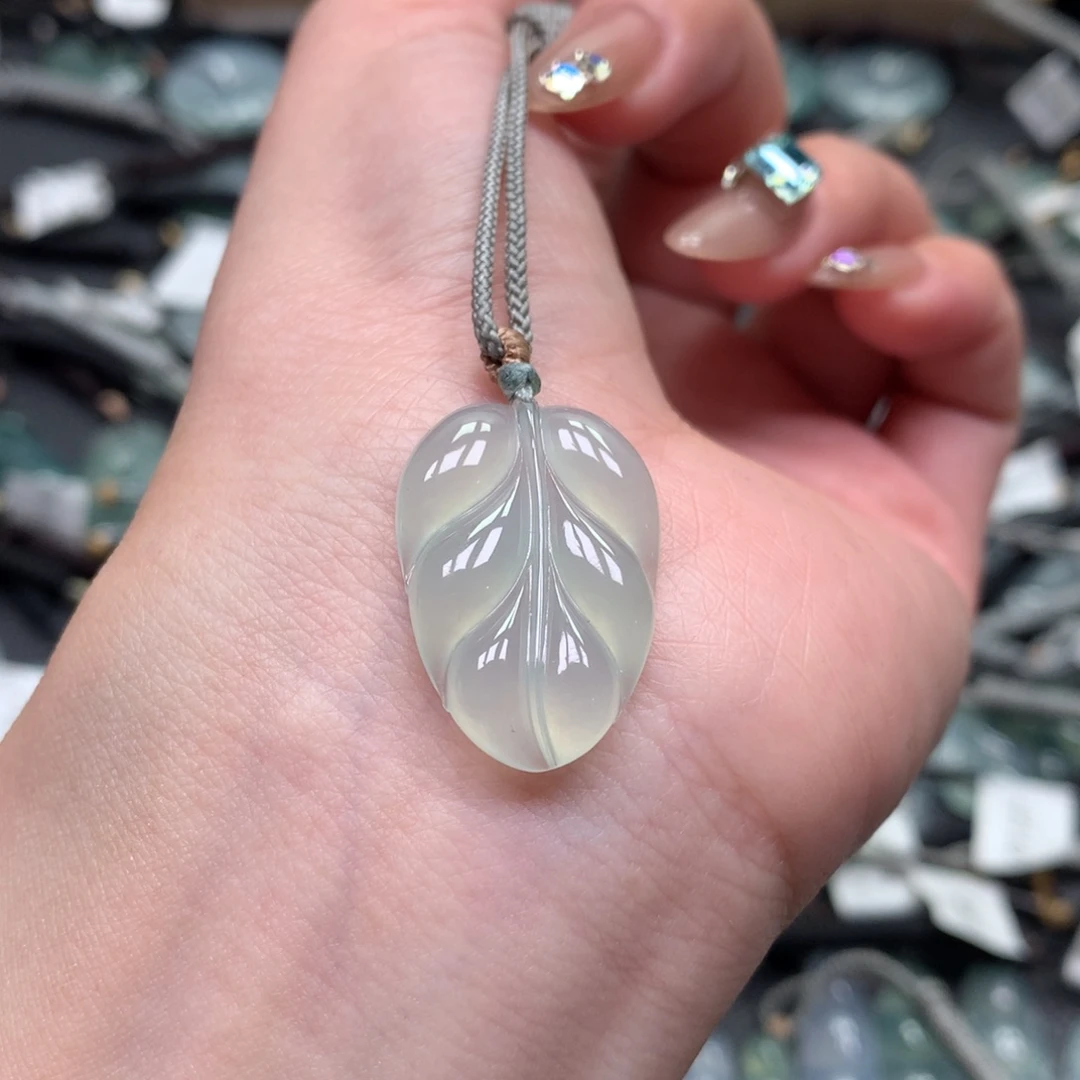 翡翠颈饰未镶嵌000000000000