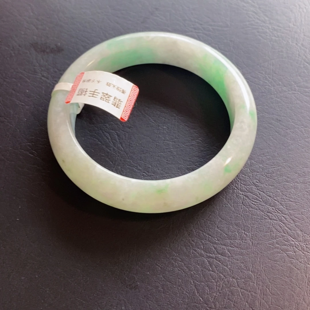 翡翠手镯未镶嵌天然A货翡翠手镯