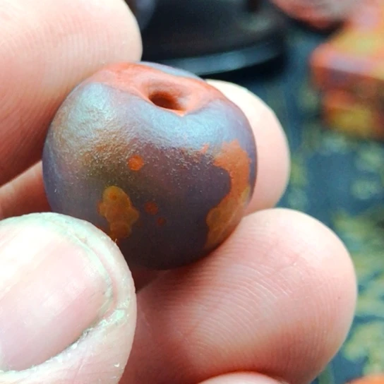 荣***少玛瑙/玉髓未镶嵌战国红玛瑙珠子配饰