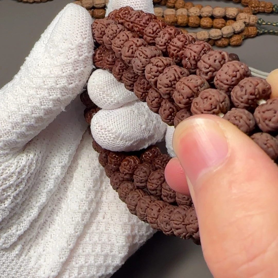 南***ㅤ金刚菩提吊坠顶级勿里达老树王108