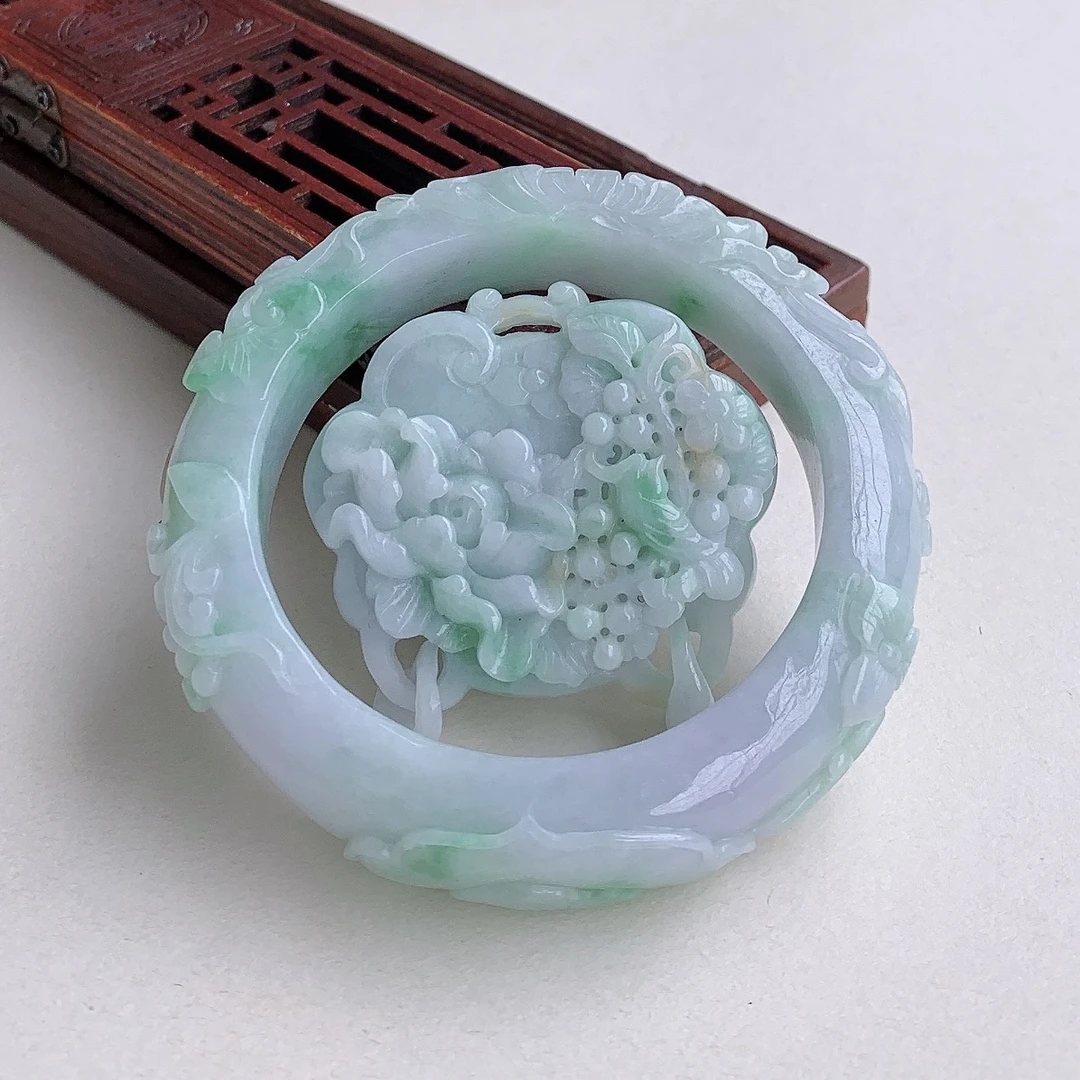 淡春彩飘绿镂空带环手镯心锁扣吊坠牡丹花雕花手镯55mm少女古风