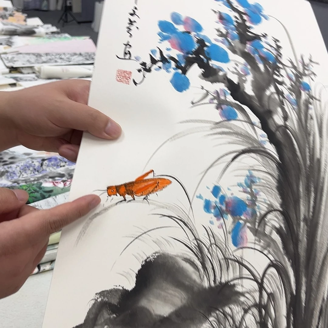 国画卖字画的小男孩