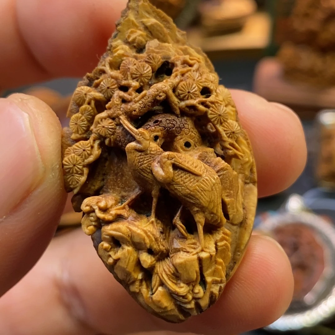 史同刚松龄鹤寿图潍坊核雕