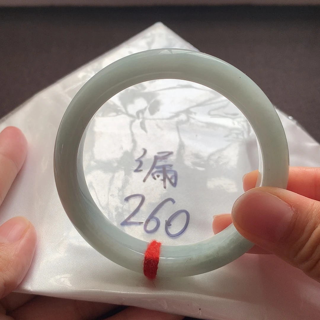 翡翠未镶嵌手镯57有裂