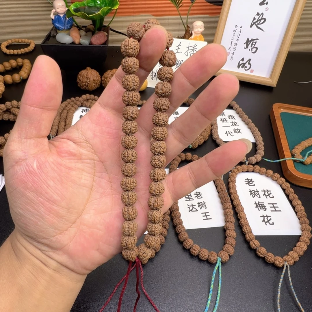 晚***么手串金刚菩提老树梅花花王10+手持