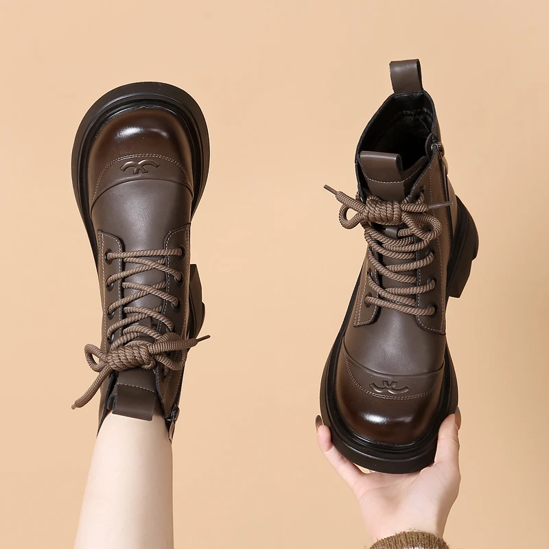 洋气韩版厚底马丁靴女2025冬季新款显脚小加绒软底舒适不累脚短靴