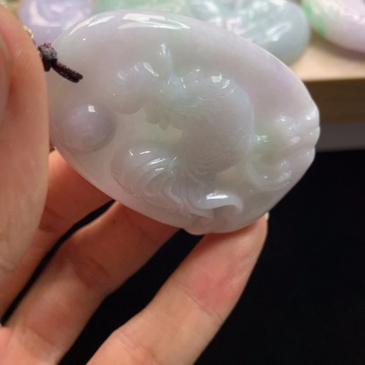 翡翠未镶嵌颈饰吊坠