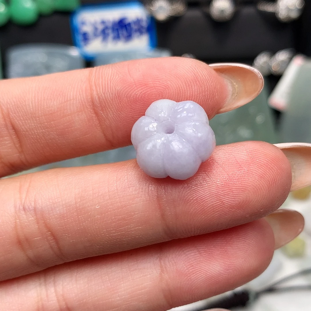 翡翠未镶嵌颈饰紫罗兰南瓜