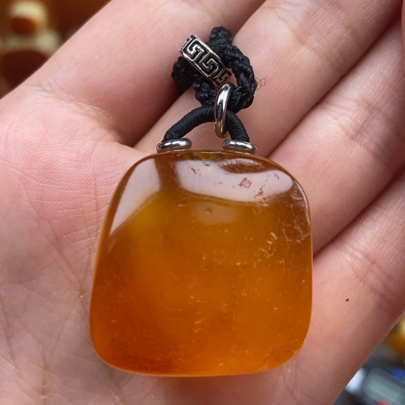 【闪购商品】未镶嵌吊坠(赠链)琥珀