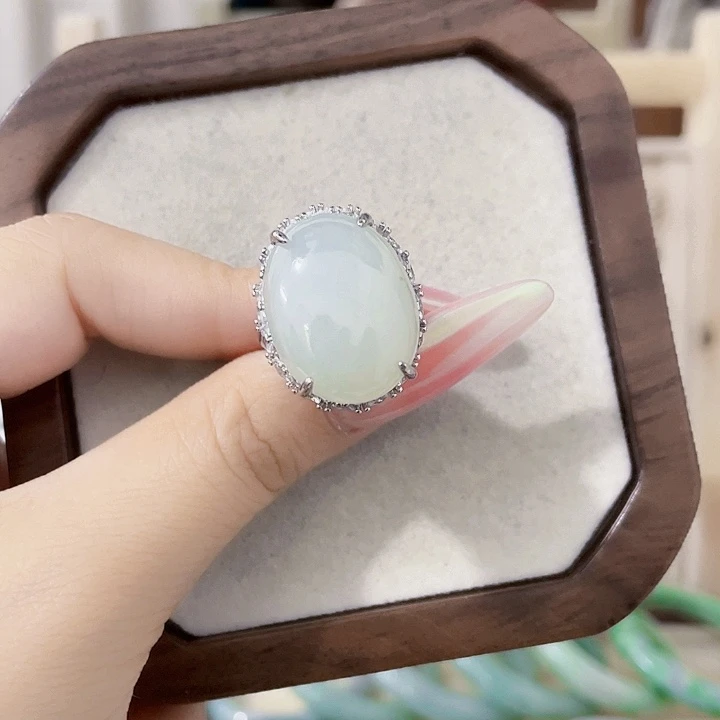 翡翠未镶嵌颈饰天然翡翠Ａ货