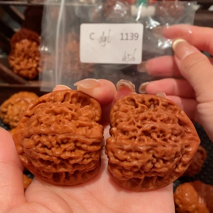 文玩核桃把件任**?精品