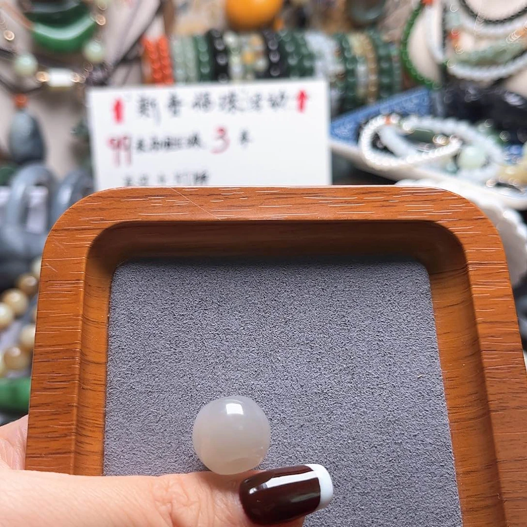 和田玉颈饰未镶嵌?**?