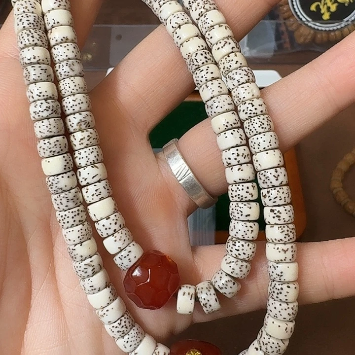 金刚菩提吊坠星月药片