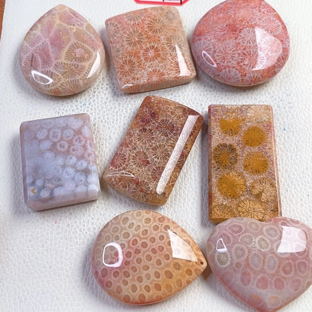 【闪购商品】硅化玉吊坠(赠链)未镶嵌丫*