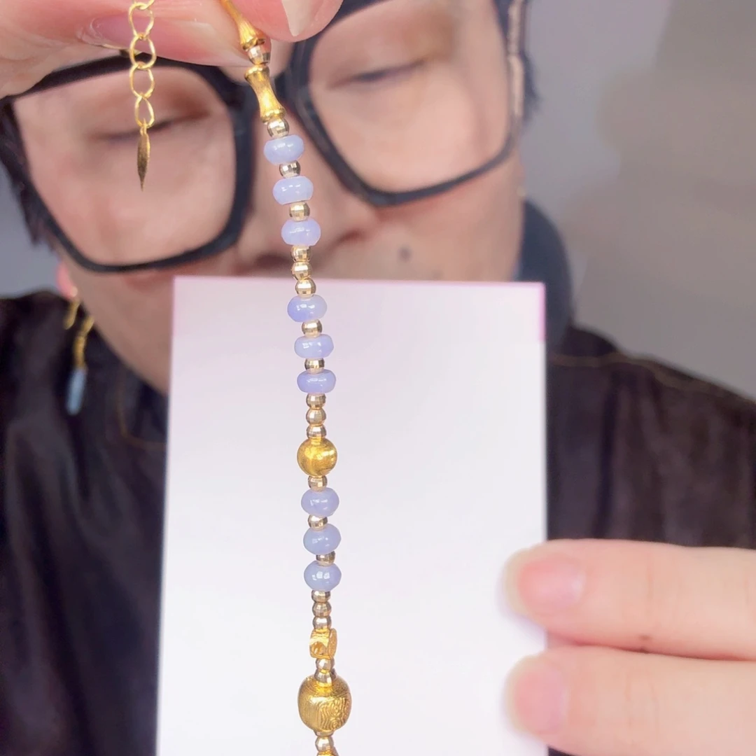 翡翠18K金镶嵌颈饰一件