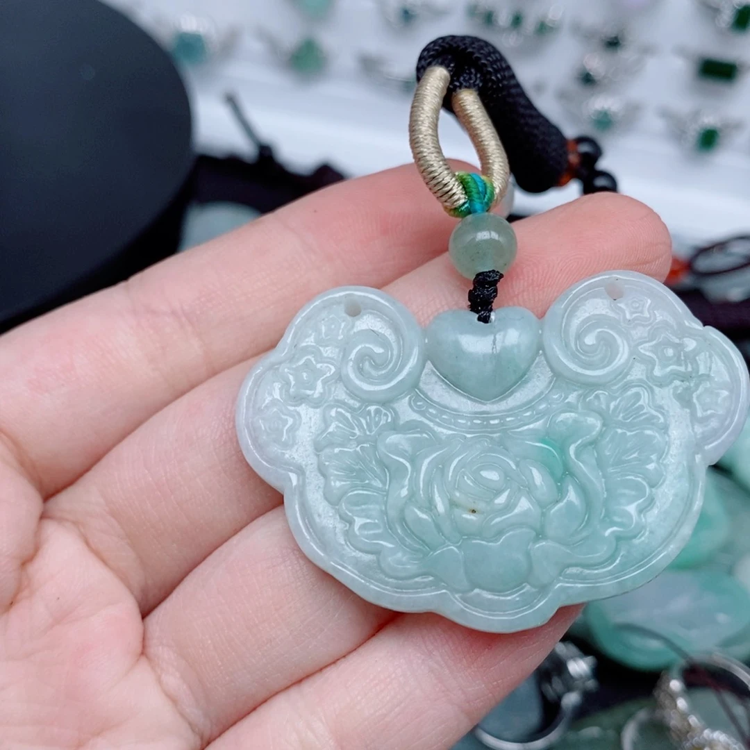 翡翠未镶嵌颈饰洋*洋1