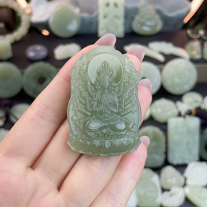 和田玉未镶嵌颈饰