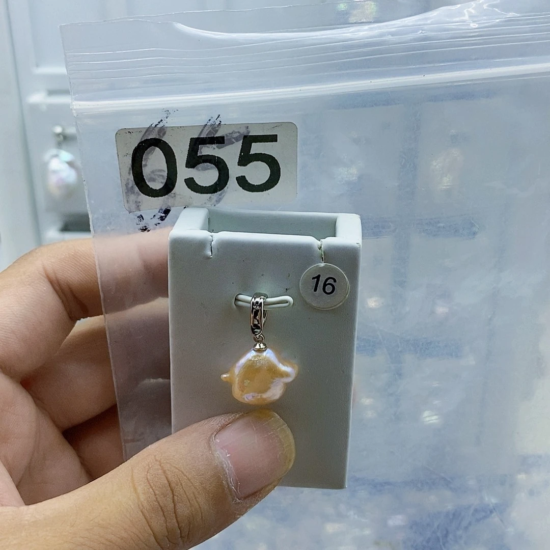 淡水珍珠合金颈饰
