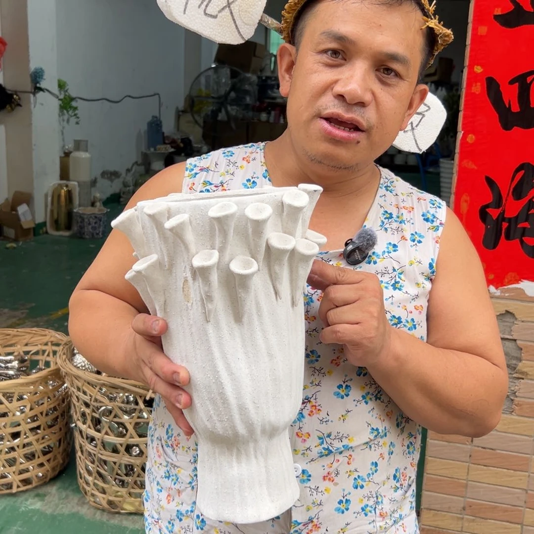 摆件21 号高温陶瓷装饰品（部分微瑕）瑕疵