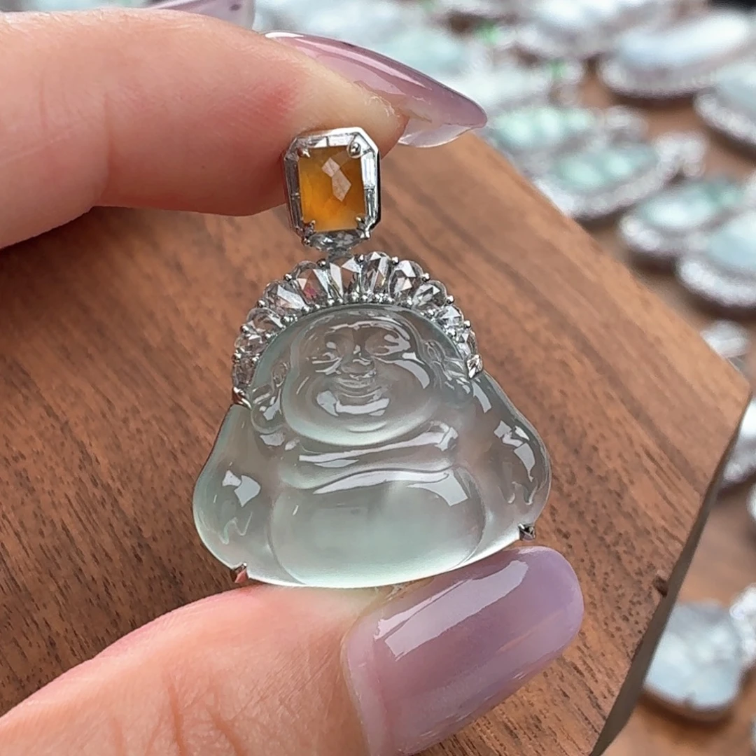 翡翠18K金镶嵌颈饰佛公